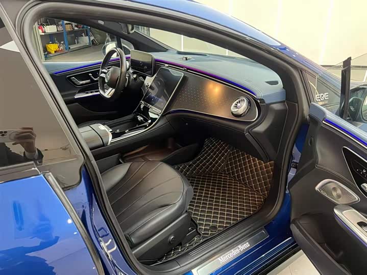 Фото 11 - Mercedes-Benz EQE