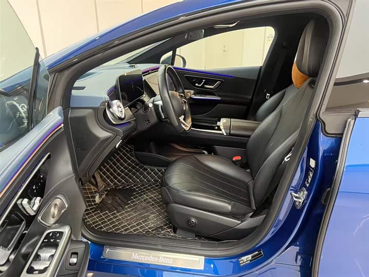 Фото 8 - Mercedes-Benz EQE