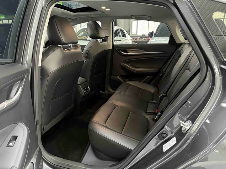 Фото 13 - Changan Eado Plus