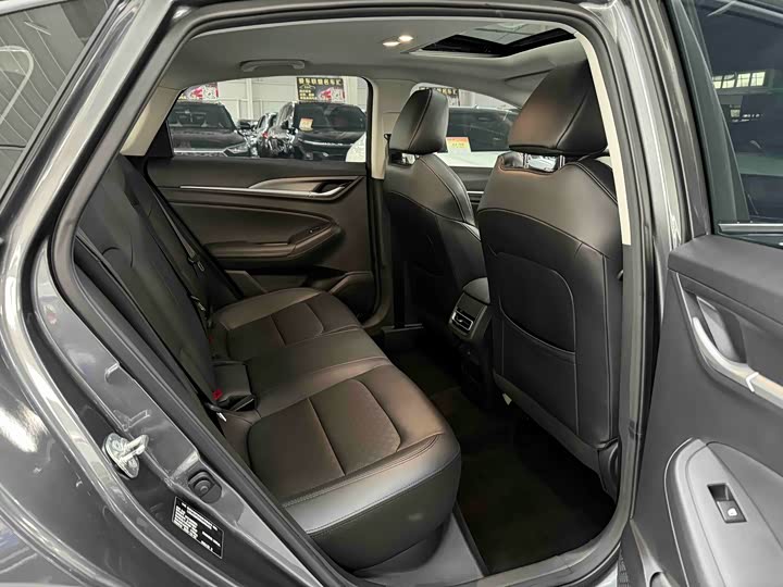 Фото 14 - Changan Eado Plus