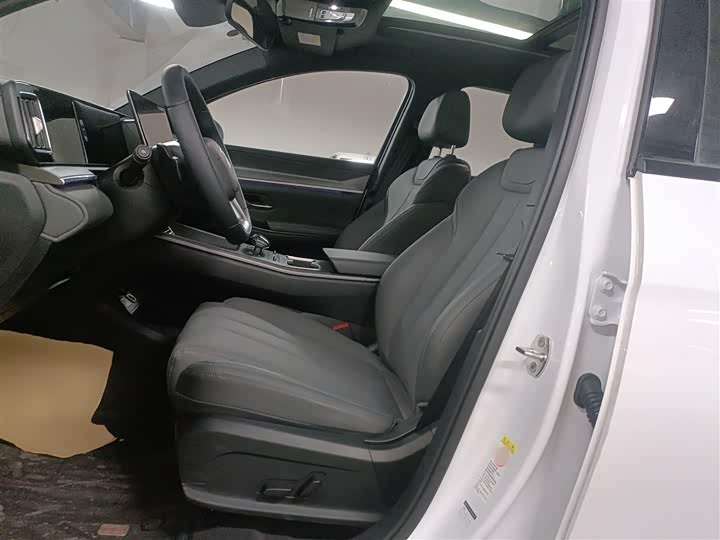 Фото 15 - BYD Song Pro Hybrid