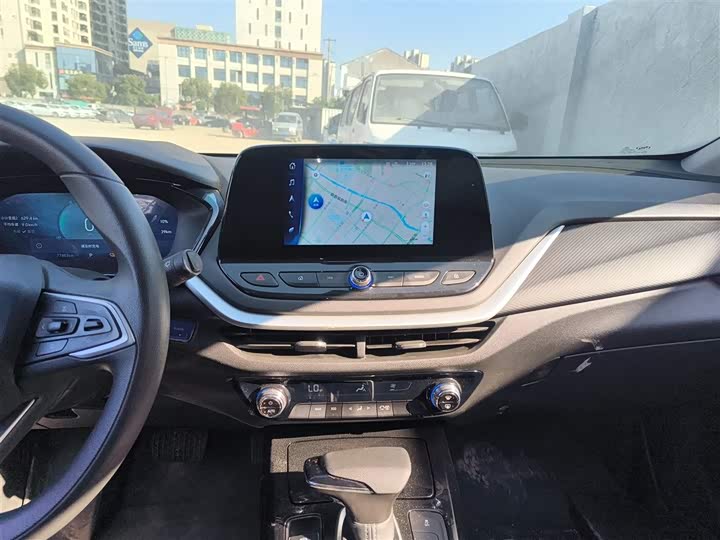 Фото 13 - Chevrolet Menlo