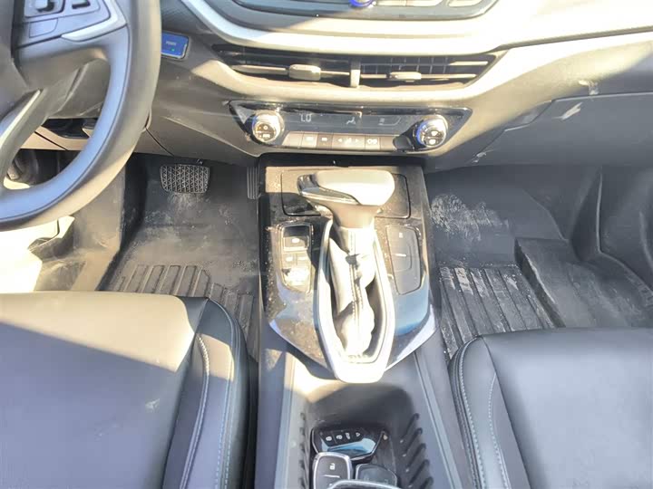 Фото 14 - Chevrolet Menlo