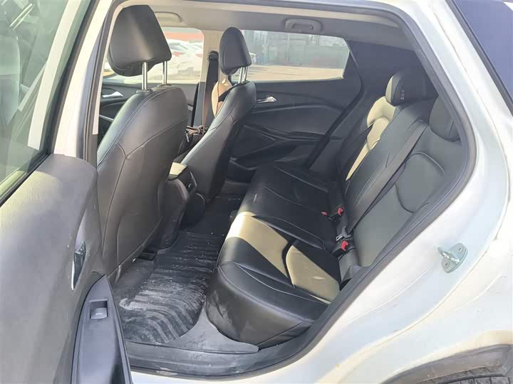 Фото 17 - Chevrolet Menlo