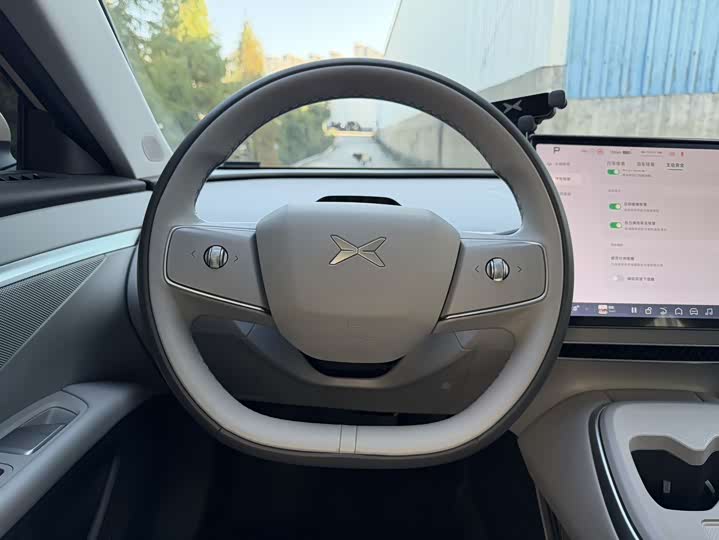 Фото 14 - XPeng Mona M03