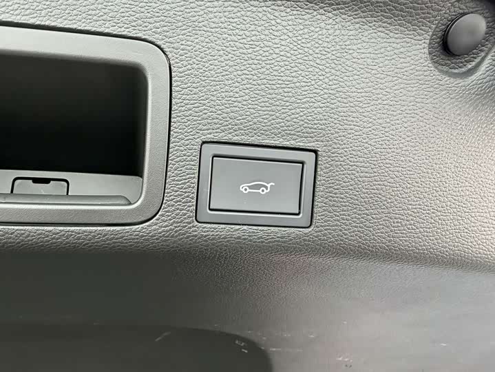 Фото 17 - XPeng Mona M03