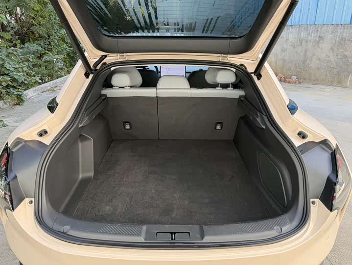 Фото 18 - XPeng Mona M03