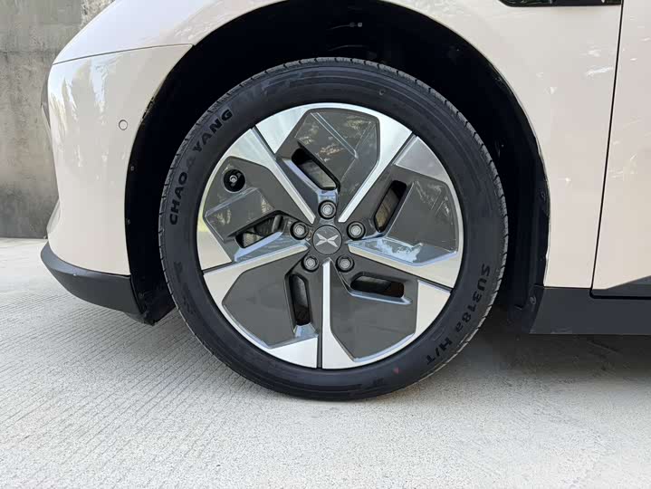 Фото 21 - XPeng Mona M03