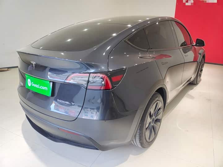 Фото 7 - Tesla Model Y