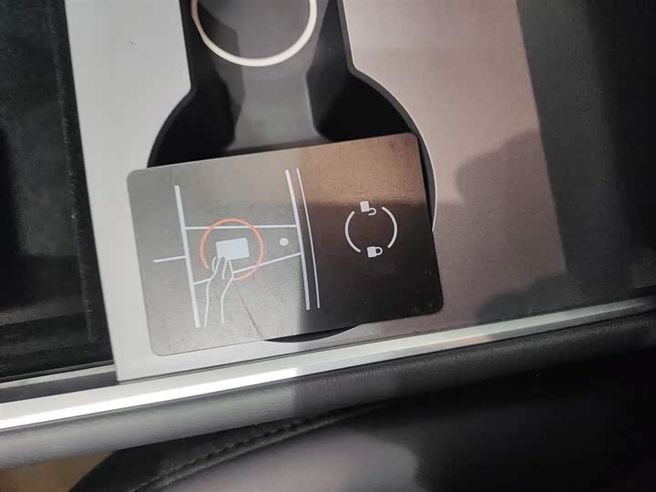 Фото 9 - Tesla Model Y