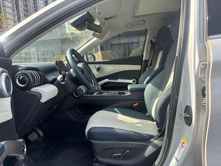 Фото 7 - BYD Yuan Plus