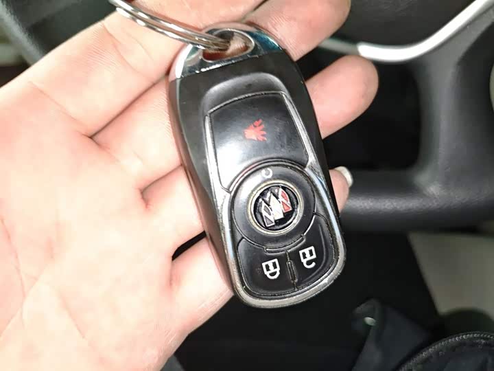 Фото 9 - Buick GL8 ES