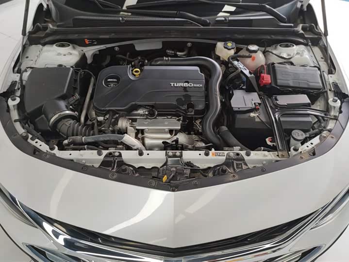 Фото 10 - Chevrolet Malibu XL