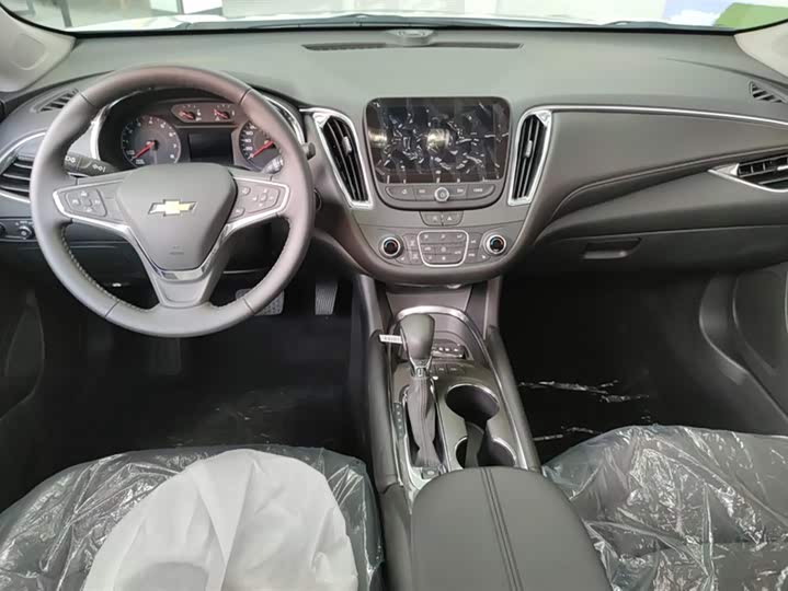 Фото 12 - Chevrolet Malibu XL