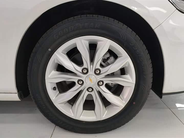 Фото 6 - Chevrolet Malibu XL