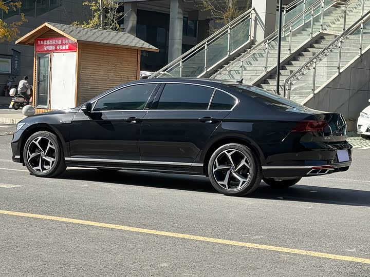 Фото 9 - Volkswagen Magotan