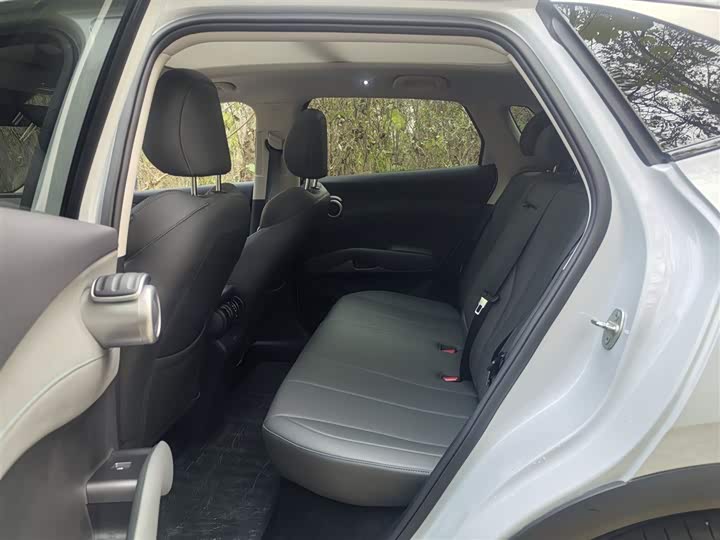 Фото 16 - BYD Yuan Plus