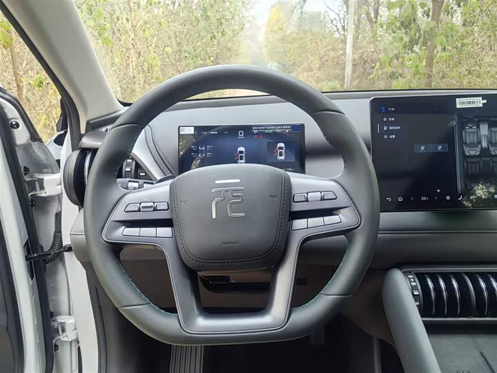 Фото 3 - BYD Yuan Plus