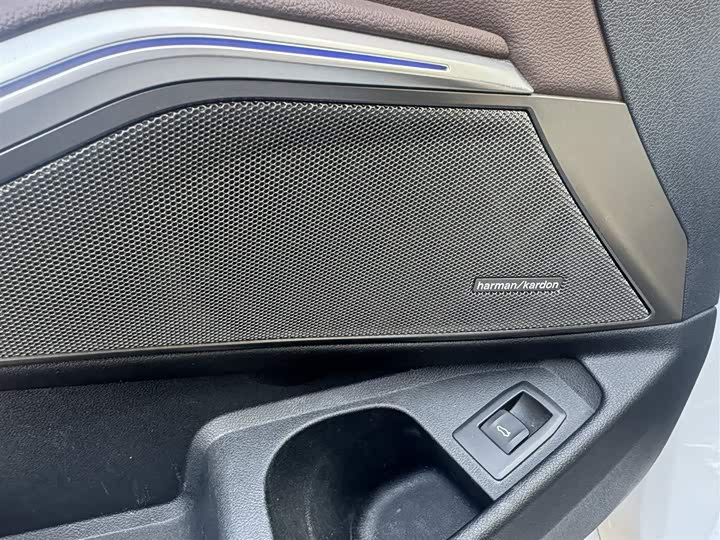 Фото 8 - BMW 3 Series