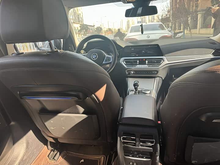 Фото 9 - BMW 3 Series