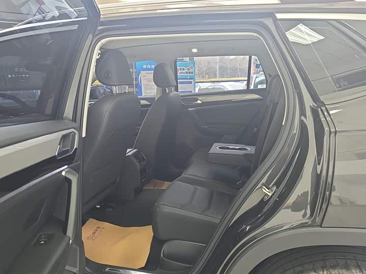 Фото 11 - Volkswagen Tayron