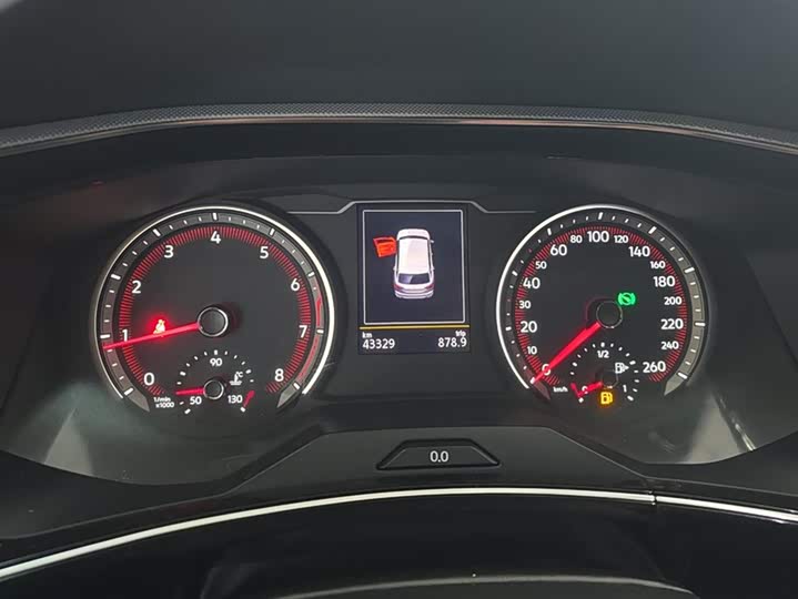 Фото 14 - Volkswagen Tayron