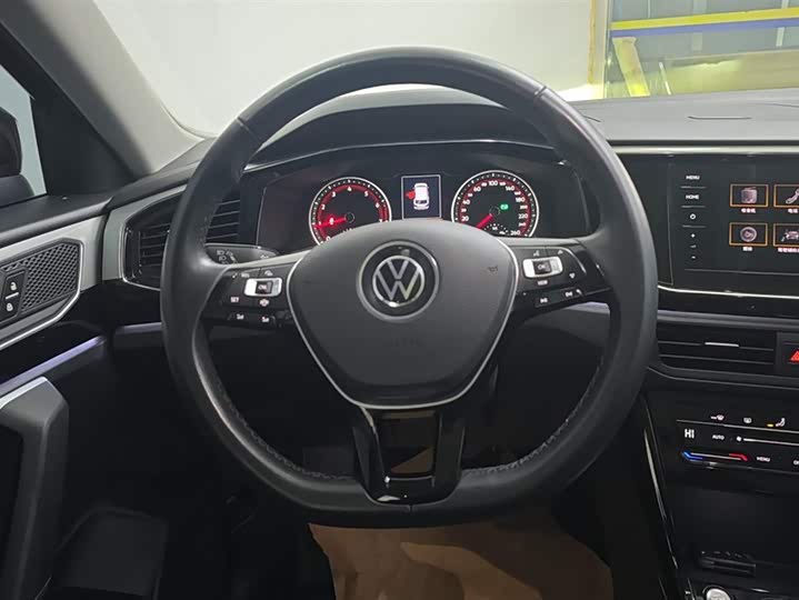 Фото 15 - Volkswagen Tayron