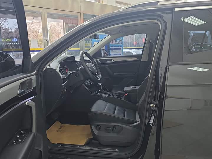 Фото 9 - Volkswagen Tayron