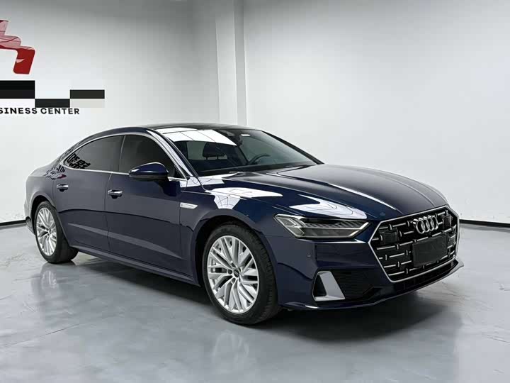 Фото 3 - Audi A7L
