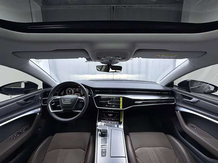 Фото 5 - Audi A7L