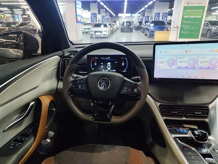 Фото 11 - BYD Song Pro Hybrid