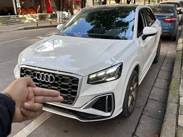 Фото 2 - Audi Q2L