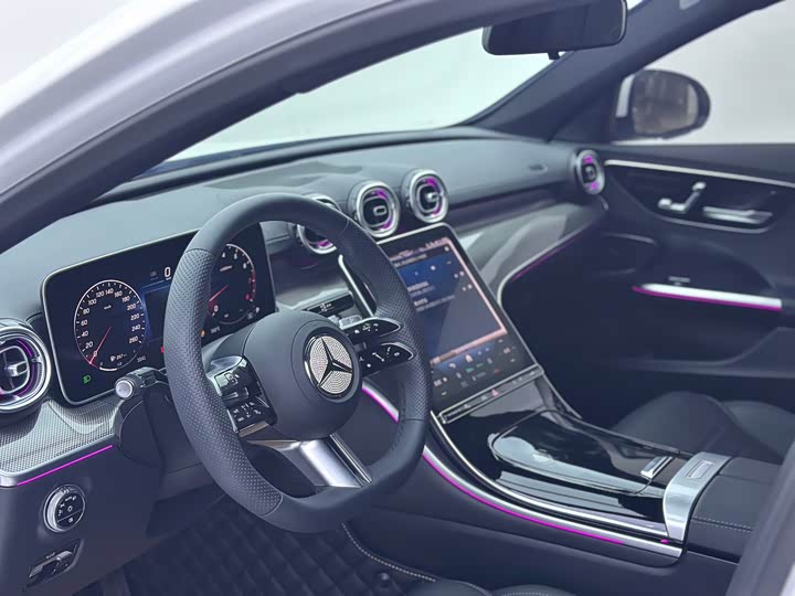 Фото 17 - Mercedes-Benz C-Class