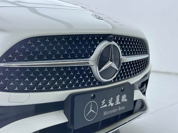 Фото 26 - Mercedes-Benz C-Class