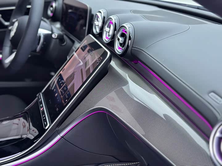 Фото 29 - Mercedes-Benz C-Class