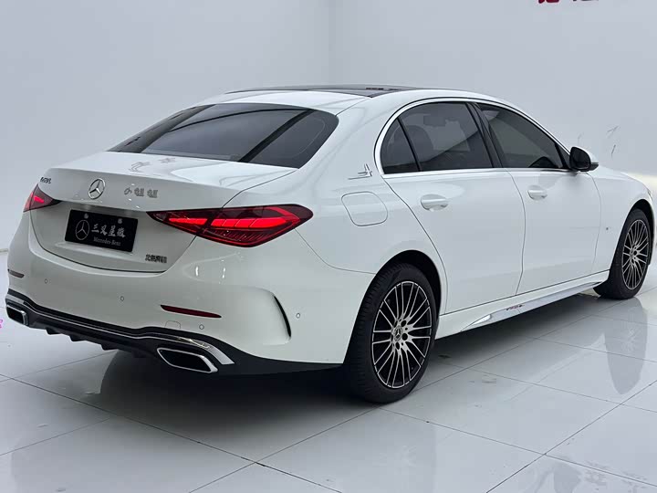 Фото 9 - Mercedes-Benz C-Class