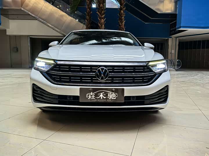 Фото 2 - Volkswagen Sagitar L