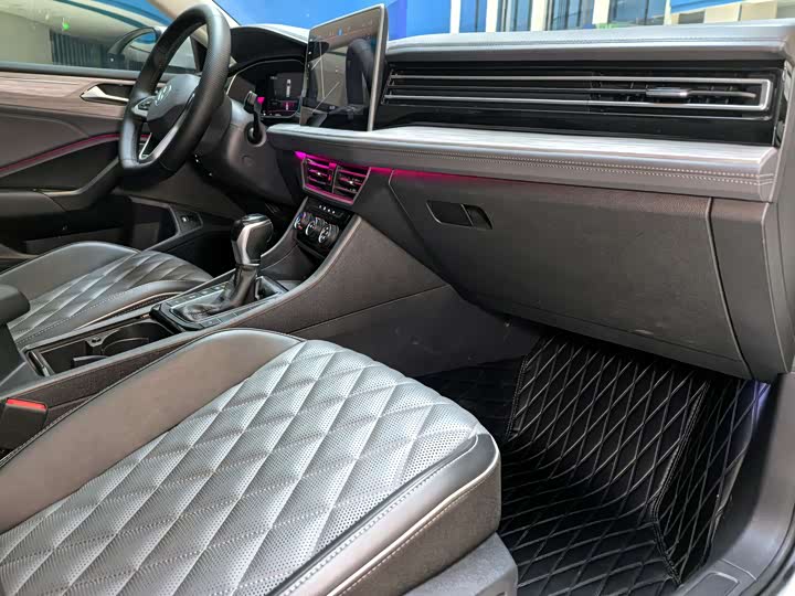 Фото 20 - Volkswagen Sagitar L