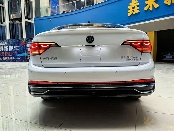 Фото 8 - Volkswagen Sagitar L