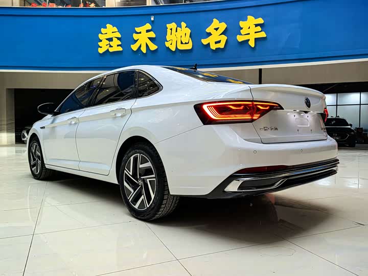 Фото 9 - Volkswagen Sagitar L