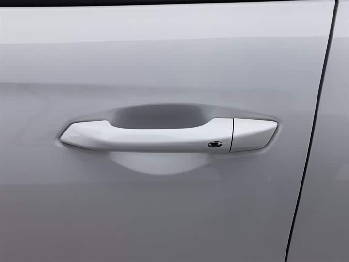 Фото 18 - Changan X5 Plus