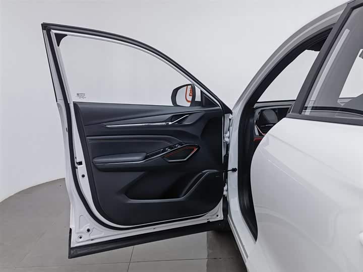 Фото 8 - Changan X5 Plus