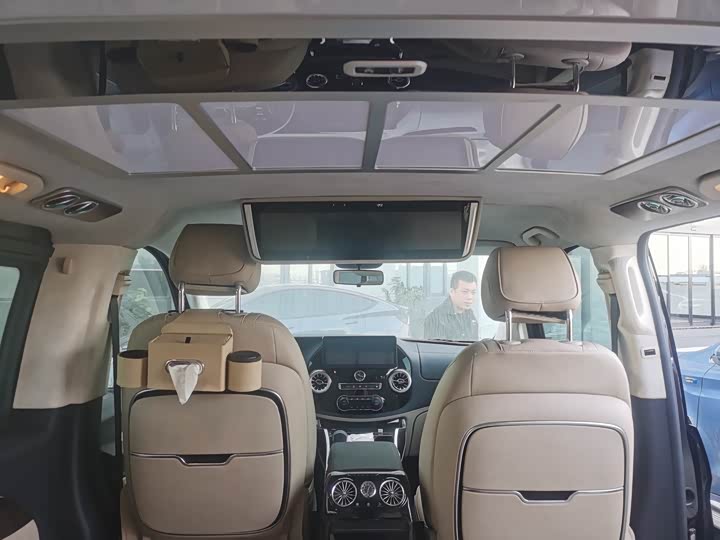 Фото 7 - Mercedes-Benz Vito