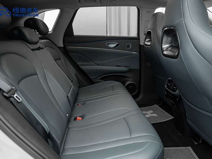 Фото 17 - BYD Sea Lion 07 DM-i Hybrid