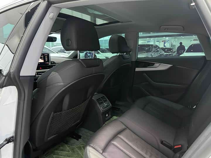 Фото 11 - Audi A5