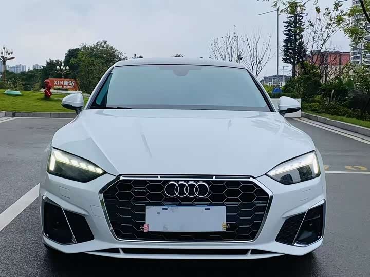 Фото 18 - Audi A5