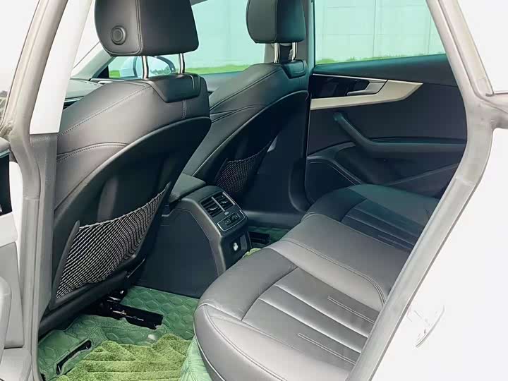 Фото 25 - Audi A5