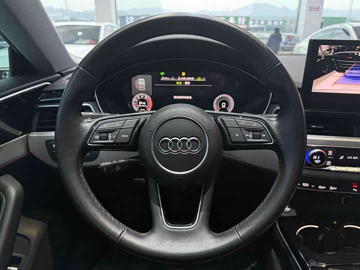 Фото 8 - Audi A5