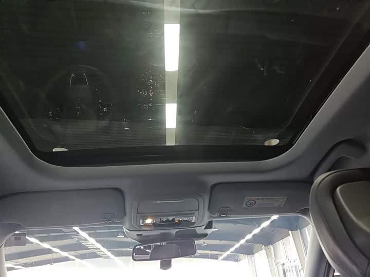 Фото 18 - Lincoln Corsair