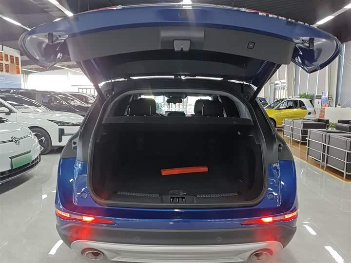 Фото 19 - Lincoln Corsair